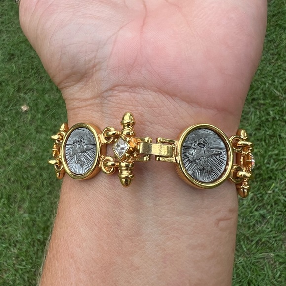 Vintage Premier Designs, Pegasus & Angel Bracelet With Gray Cameos & Crystals - Picture 8 of 16